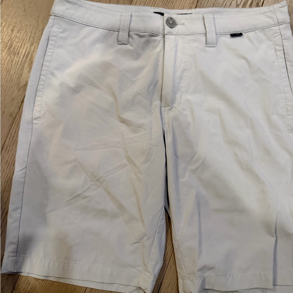 Travis Mathew White/Grey Flat Front Men's Shorts